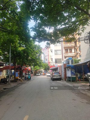 bán nhà lô góc 5 tầng, mặt ngõ 260 cầu giấy- nhà đẹp, ở và kd-ngõ thông oto- hàng hiếm.giá 18,5 tỷ