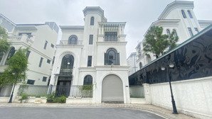 giá tốt! biệt thự đơn lập góc sao biển gần công viên, gần vincom, gần biển tại vin 1 gia lâm