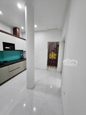 cho thuê nhà phố bà triệu, dt 60m2, gồm 2 phòng ngủ, 1 phòng khách, full nội thất mới tinh, giá tốt