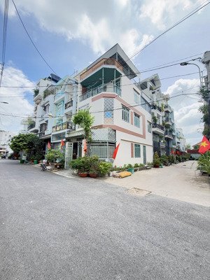 bán nhà căn góc 2 mặt ô tô ngã tư ga thạnh lộc quận 12 giáp gò vấp