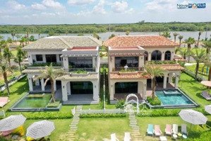 biệt thự biển novaworld hồ tràm trực diện biển, giá hợp lý cđt 2019 cạnh hồ bơi đẹp nhất hồ tràm