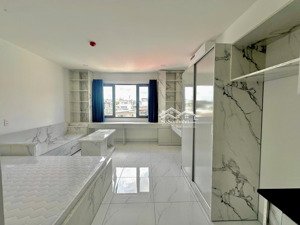 cho thuê căn hộ cửa sổ lớn, full nội thất, máy giặt riêng điện biên phủ q3 gần vòng xoay dakao, ueh
