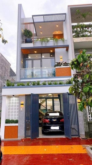 siêu phẩm nhà mới xây - cho chdv, đường lê văn sỹ, quận 3