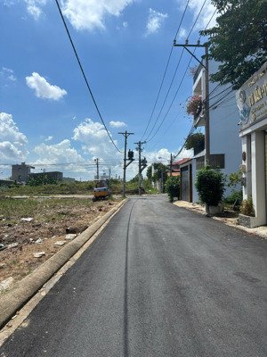 bán lô đất 2 mt gần samsung kcn - phú hữu 1812m2 105 tỷ thương lượng chính chủ
