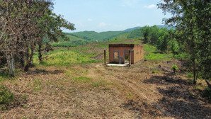 gần 1.3ha có sẵn 400m2 ngay dân cư và nông trại đường sá thuận tiện cách nha trang 35km