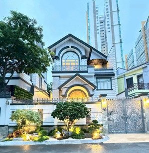 gía giảm từ 48 tỷ về 38 tỷ! villa mt thảo điền -(10 x 27) 4 tầng có hồ bơi - hđt 120tr