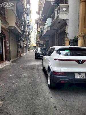 Bán nhà mặt phố Lạc Long Quân 29 tỷ 56m2 nhà 1 mặt phố 1 mặt ngõ ô tô tránh gần Hồ Tây