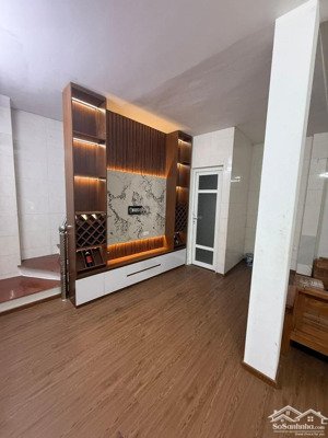 bán nhà mỹ đình 43m2 ngõ nông - thông full nội thất ở ngay giá 6.6 tỷ