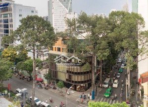 tôi cần bán tòa nhà mặt tiền ngô văn năm ngay bến bạch đằng, bến nghé q1, 8 tầng, 125 tỷ