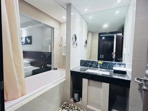 căn hộ studio tòa havana nha trang - view biển và còn tttp nha trang giá : 2,3 tỷ ( bớt lộc )