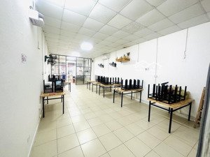 siêu hiếm ! ngô gia tự- việt hưng nhỉnh 15 tỷ- dt 82m2 -kinh doanh-dòng tiền-vỉa hè-3 ô tô tránh