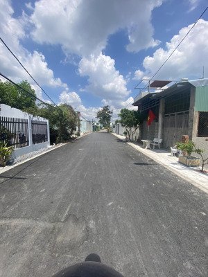 bán mảnh đất đường lê văn lương nhơn đức nhà bè full thổ 5x16 2.55tỷ