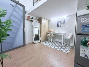 cho thuê phòng gác full nội thất thang máy hầm xe rộng rãi đầy đủ tiện