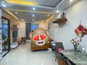 Căn góc chung cư CT7A tầng 6, Vĩnh Điềm trung, Nha Trang Diện tích: 68 m2. Thiết kế : 2 phòng ngủ, 2 tolet. Giá bán: 2 tỷ 400tr bớt lộc