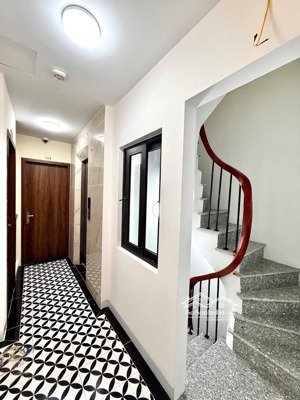 bán ccmn chùa láng, thoáng sáng, full nội thất đẹp, 15 phòng kk, 80m2, 22.5 tỷ