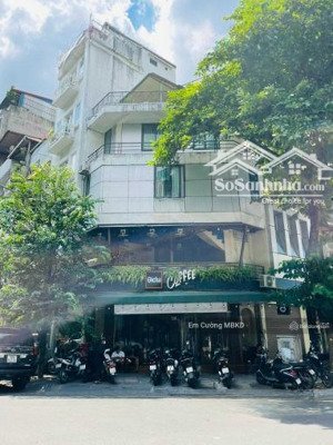 cho thuê nhà mặt phố tại trung hòa, mt lô góc 30m, dt 240m2x 5 tầng, siêu phẩm