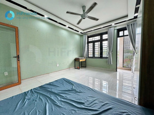 cho thuê chdv full nội thất - sát vách vlu - ban công siêu thoáng