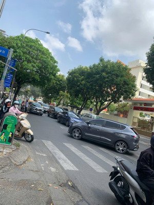 nhà mới mtkd đường vành đai 4x20m 1 trệt 4 lầu giá 12,5 tỷ