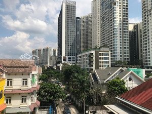 cho thuê nhà 3 lầu mặt tiền khu hàn quốc, sát lumiere - gateway - q2 - masteri thảo điền. 80tr