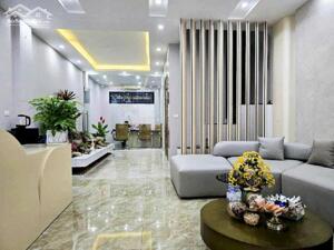 Bán nhà phố Giảng Võ, nhà đẹp ở ngay 66m2, 7 tầng giá 16,5 tỷ