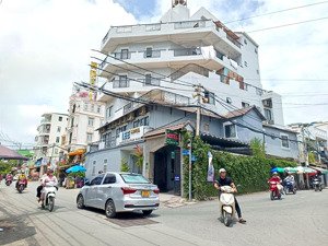 toà nhà căn hộ dịch vụ đỗ xuân hợp dt 320m2 - dòng tiền 60tr/th - giá 19,x tỷ