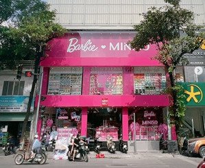 cho thuê nhà mặt phố trần duy hưng, mt 8,5m, dt 120m2x3 tầng, view đẹp hàng hiếm tại cầu giấy