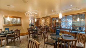 cho thuê cửa hàng lô góc mặt tiền 30m, tổng 500m2 tại trần huy liệu, kinh doanh nhà hàng cafe ok