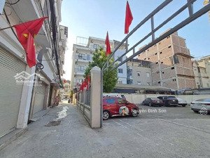 bán nhà mới hồng tiến phường bồ đề 7.65 tỷ 5 tầng, 8m ra ô tô