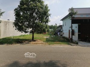 cần tiền công việc bán nhanh lô đất 150m2 đường nhựa 20m đất nằm giữa 2 cụm kcn , chợ ở bến cát bd
