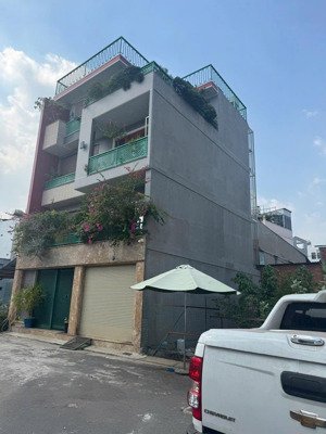 đất trống khu chợ bà chiểu tiện xây mới - cpxd: 4tst+lửng - ngang to dt:8x11m cn: 86m2. chỉ 12.5 tỷ
