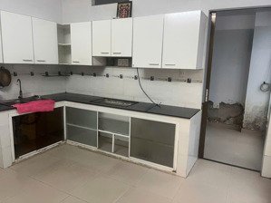 nhà 1 trệt 1 lầu 4x14m 4 phòng 3 wc hẻm 141 đường tám danh giá 12 triệu 1 tháng