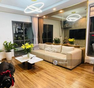 tôi bán căn hộ tại green bay, 72m2 thiết kế 2 ngủ tầng trung view hồ giá full nội thất giá 6.8tỷ