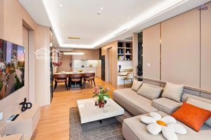 chính chủ bán lại xuất ngoại giao căn 3 pn tầng cao siêu đẹp rẻ hơn hàng cdt 1xx triệu + ck 4%
