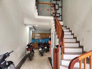 nhà lô góc 40m2 phú đô 7,85tỷ - thoáng mát, tràn ngập ánh sáng.