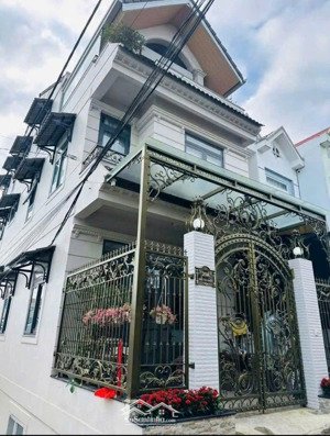 bán nhà đẹp 2 mặt tiền ngô thì nhậm 8,3 tỷ