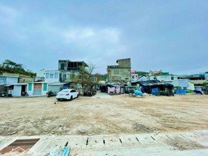 góc 2 mặt thoáng ; căn nhà ven biển hẻm trần phú _ đi ra biển tầm 50m, ô tô vi vu 3 tỷ 850 triệu