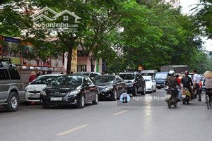 bán nhà 6 tầng thang máy mặt phố nguyễn thị định, ngay ngã ba hoàng ngân kinh doanh đỉnh 36 tỷ