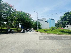 bán nhanh lô đất đối diện công viên dự án thế kỷ - đường 52, thạnh mỹ lợi giá chỉ 175tr/m2