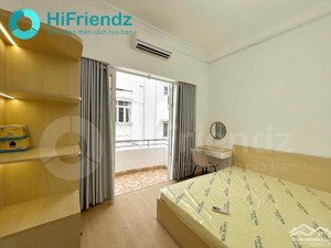 cho thuê căn hộ 1 phòng ngủ ban công ngay công viên tao đàn quận 1