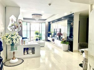 cần bán căn 3 ngủ rộng 152m2 view hồ công viên, tầng trung view đẹp nhất nhì dự án mandarin garden