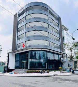 cho thuê tòa nhà góc 2 mặt tiền nguyễn văn kỉnh quận 2 diện tích 300m2, hầm trệt 7 lầu st giá 420tr