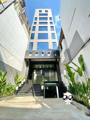 văn phòng 200m2 lầu 6 tòa nhà 288 phạm văn hai . sàn suốt , bàn giao ngay