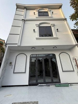 bán nhà mt kd khu kiều đàm, trần xuân soạn, 4 tỷ, 30m2, 2pn, 2wc, 2 tầng.