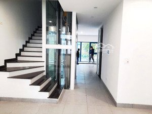 cho thuê tầng 1, 2 liền kề khu galaxy vạn phúc, nhà số 31 dãy galaxy 3, ngay dãy đầu tiên