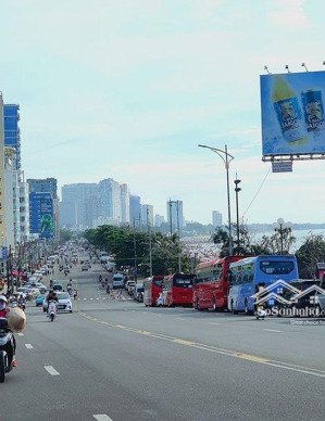 cần bán khách sạn 2 mặt tiền đường thùy vân