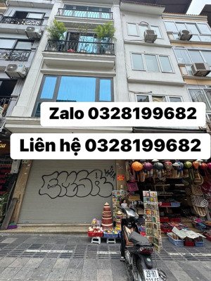 cho thuê tầng 1 kinh doanh nhà mặt phố hàng hòm. dt 120m2. mặt tiền 4m. thông sàn. có wc. nhà mới.