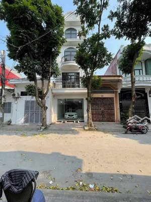 bán nhà 4 tầng 70m2 mặt đường hàm nghi hồng bàng đường nhựa 12m giá 5,5 tỷ.