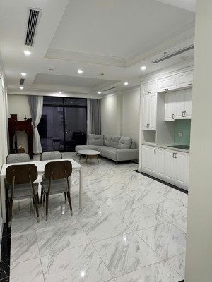 bán căn hộ đẳng cấp 2pn đồ cao cấp, sổ đỏ chính chủ, sách vali về ở ngay tại hateco laroma