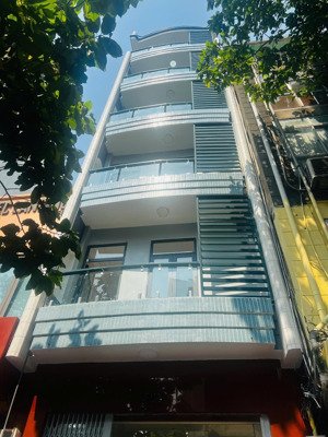 tòa nhà 7 tầng đường nguyễn thiện thuật, quận 3 (dt: 5x20m, nh 6m) hdt: 65 tr/th. giá 25,5 tỷ