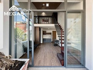 siêu phẩm căn hộ duplex full nội thất mới trống ngay cầu vượt cây gõ